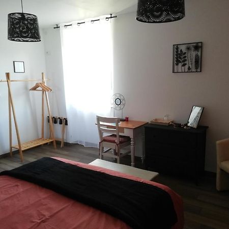 Beaussais Sur Mer Chambres D'Hotes Des Hirondelles מראה חיצוני תמונה